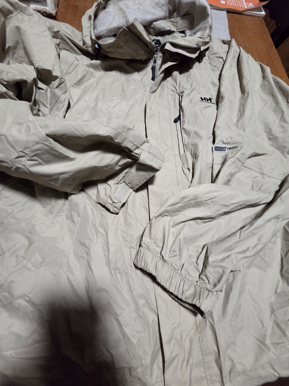 Helly Hansen Men’s Beige Waterproof Jacket  Size XXL Packable